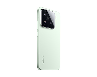 Xiaomi 15 斜め正面